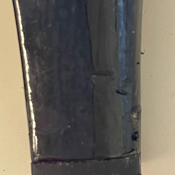 Naturalizer strappy heels with slight platform. Black patent. Size 7 1/2 - Picture 6 of 9